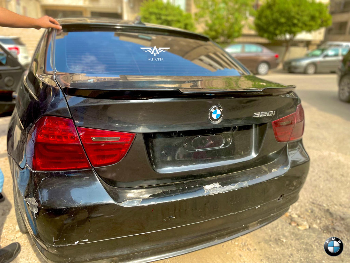 BMW E90 Roof Spoiler – Custom Look, Unpainted